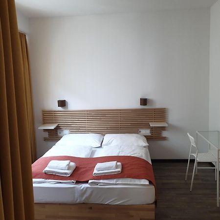 Bookvienna "Jim" Apartments Buitenkant foto